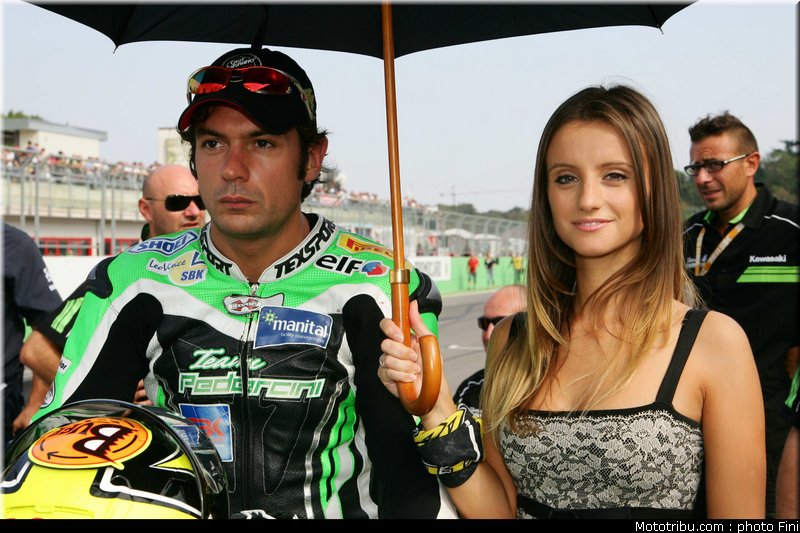 sbk_pitbabe_037_italie_imola_2011