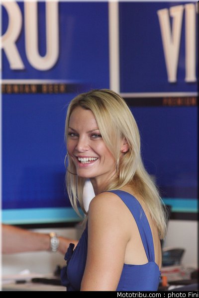 sbk_pitbabe_046_italie_imola_2011