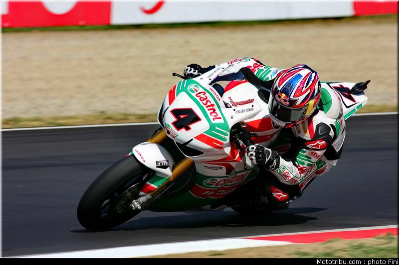 sbk_rea_002_italie_imola_2011