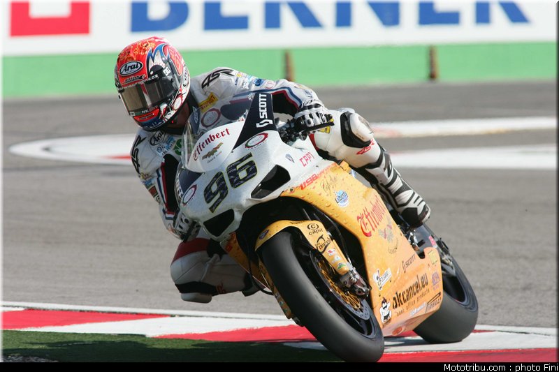 sbk_smrz_006_italie_imola_2011