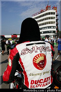 1000_stk_008_italie_imola_2011.jpg
