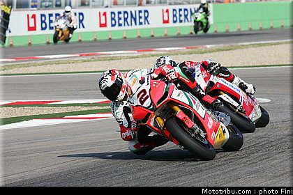 sbk_025_italie_imola_2011.jpg