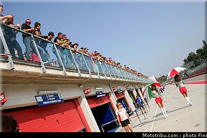 sbk_ambiance_013_italie_imola_2011.jpg