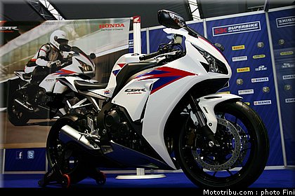 sbk_ambiance_021_italie_imola_2011.jpg