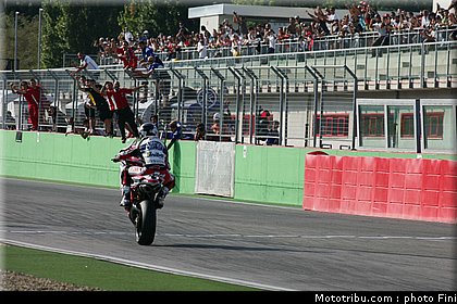 sbk_checa_014_italie_imola_2011.jpg