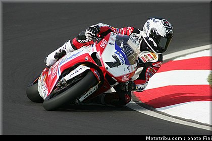 sbk_checa_022_italie_imola_2011.jpg