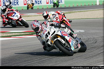 sbk_haga_002_italie_imola_2011.jpg