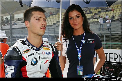 sbk_pitbabe_022_italie_imola_2011.jpg