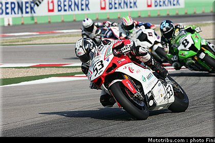 sbk_polita_001_italie_imola_2011.jpg