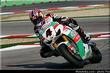 sbk_rea_007_italie_imola_2011.jpg
