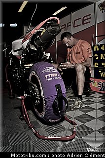 sbk_ambiance_005_france_magny_cours_2011.jpg