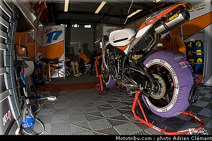 sbk_ambiance_006_france_magny_cours_2011.jpg