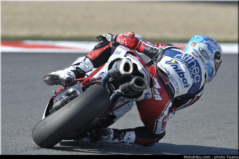 sbk_checa_014_france_magny_cours_2011