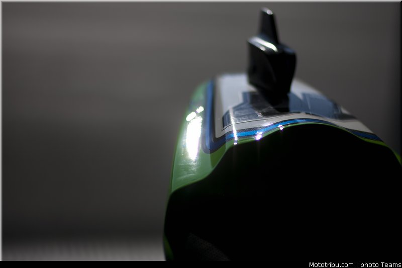 sbk_kawasaki_003_france_magny_cours_2011