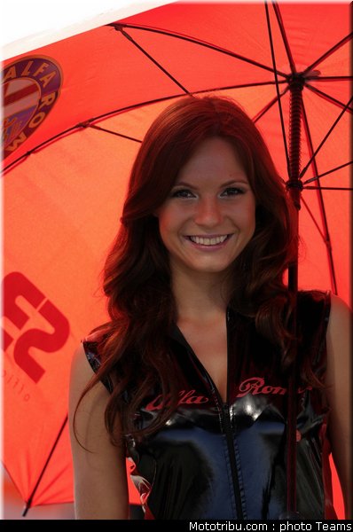 sbk_pitbabe_010_france_magny_cours_2011