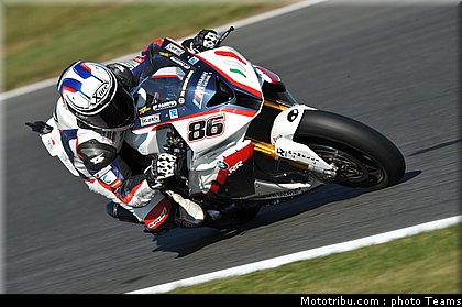 sbk_badovini_003_france_magny_cours_2011.jpg