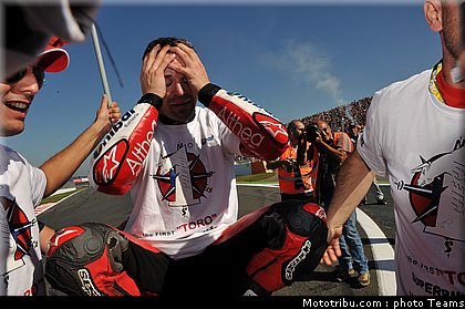 sbk_checa_007_france_magny_cours_2011.jpg