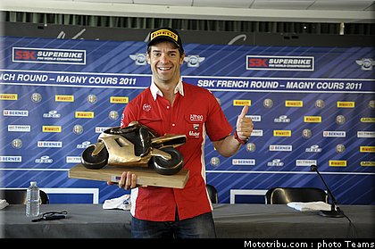 sbk_checa_011_france_magny_cours_2011.jpg