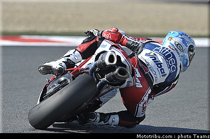 sbk_checa_014_france_magny_cours_2011.jpg