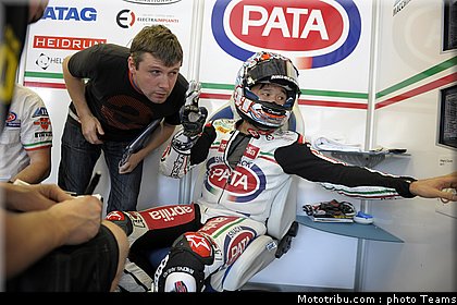 sbk_haga_006_france_magny_cours_2011.jpg