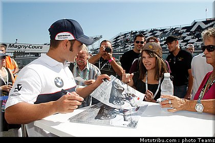 sbk_haslam_006_france_magny_cours_2011.jpg
