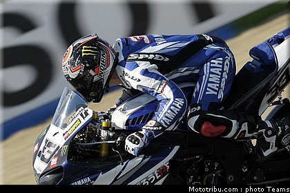 sbk_melandri_001_france_magny_cours_2011.jpg