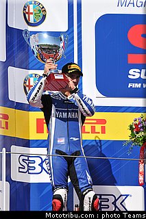 sbk_melandri_007_france_magny_cours_2011.jpg