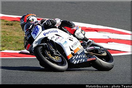 supersport_praia_002__france_magny_cours_2011.jpg