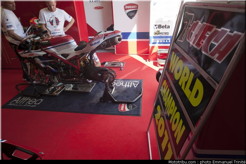 sbk_checa_10_france_magny_cours_2011