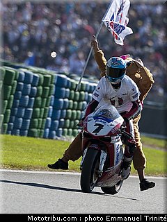 sbk_checa_06_france_magny_cours_2011.jpg