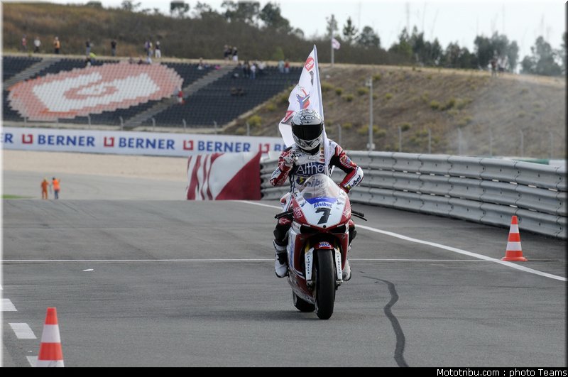 sbk_checa_013_portugal_portimao_2011