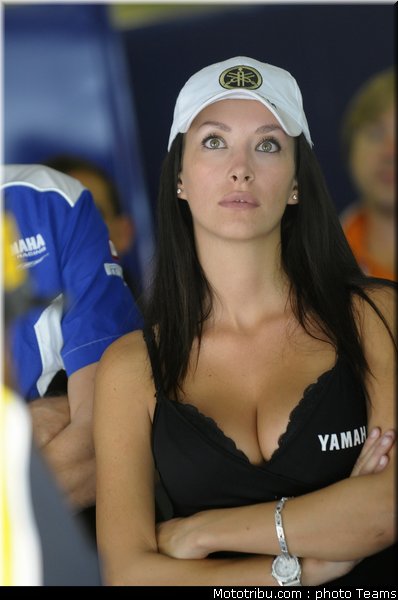 sbk_pitbabe_002_portugal_portimao_2011
