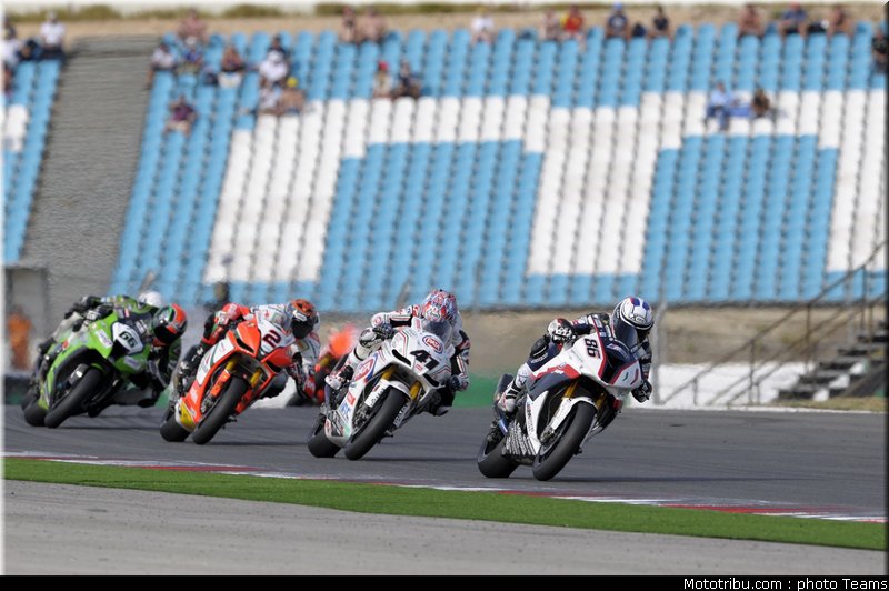 sbk_pitbabe_006_portugal_portimao_2011
