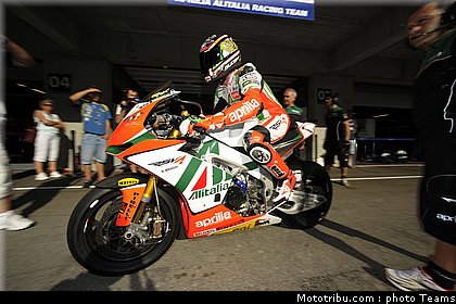 sbk_biaggi_002_portugal_portimao_2011.jpg