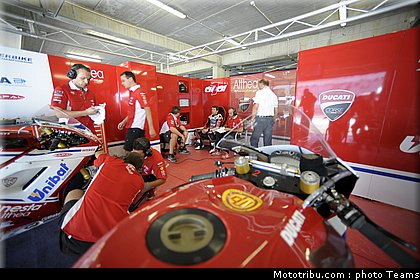 sbk_checa_008_portugal_portimao_2011.jpg
