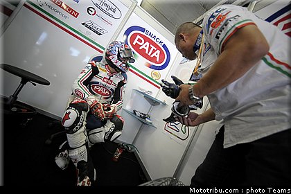 sbk_haga_001_portugal_portimao_2011.jpg