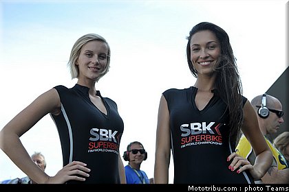 sbk_pitbabe_007_portugal_portimao_2011.jpg