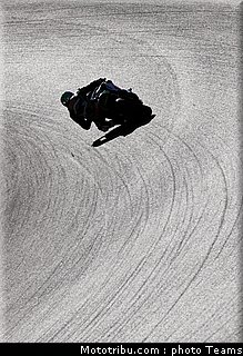 sbk_sykes_001_portugal_portimao_2011.jpg