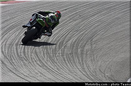 sbk_sykes_012_portugal_portimao_2011.jpg