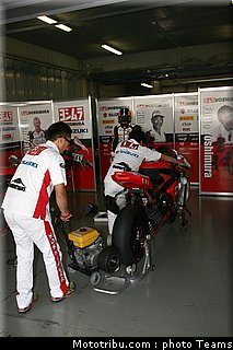 sbk_waters_002_portugal_portimao_2011.jpg