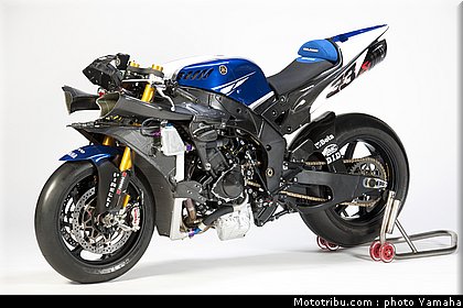 superbike_yamaha_racing_team_013.jpg