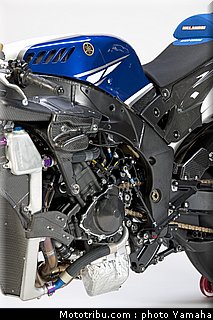 superbike_yamaha_racing_team_024.jpg