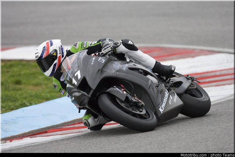 sbk_2011_tests_lascorz_06