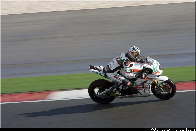 sbk_2011_tests_rea_22