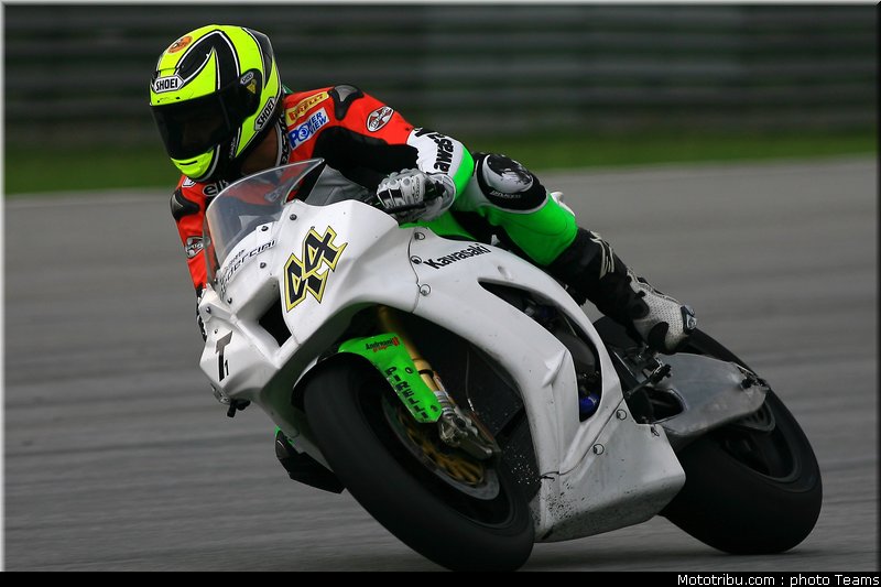sbk_2011_tests_rolfo_7