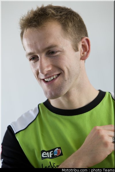 sbk_2011_tests_sykes_02