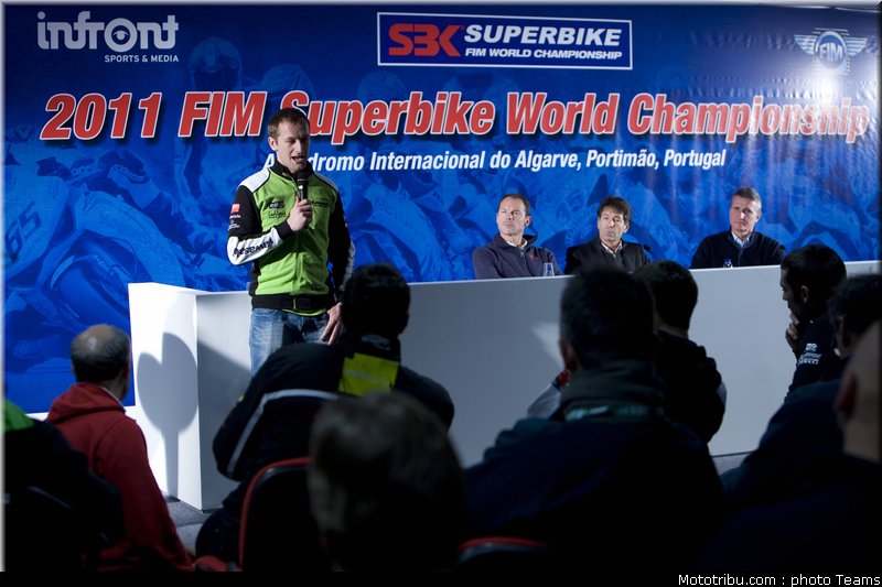 sbk_2011_tests_sykes_05