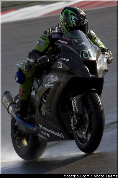 sbk_2011_tests_sykes_08