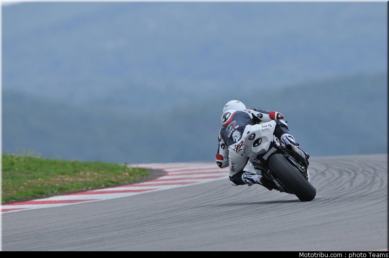 sbk_2011_tests_toseland_03