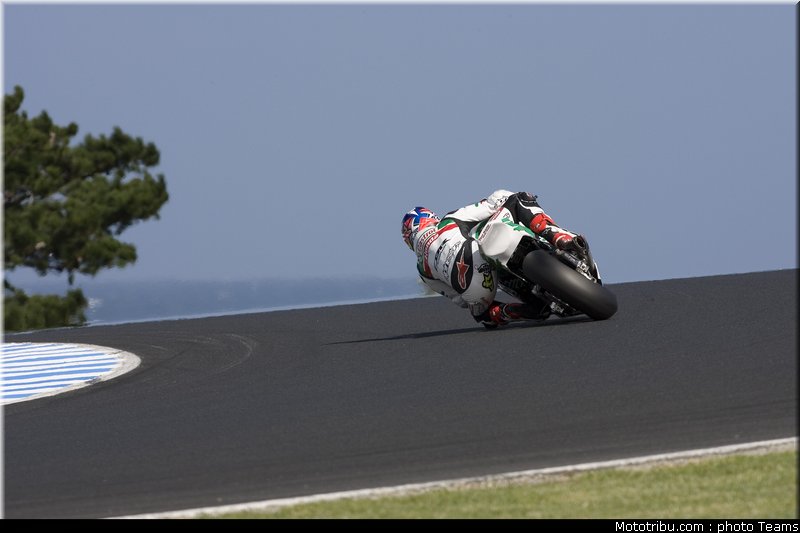 sbk_2011_tests_xaus_04
